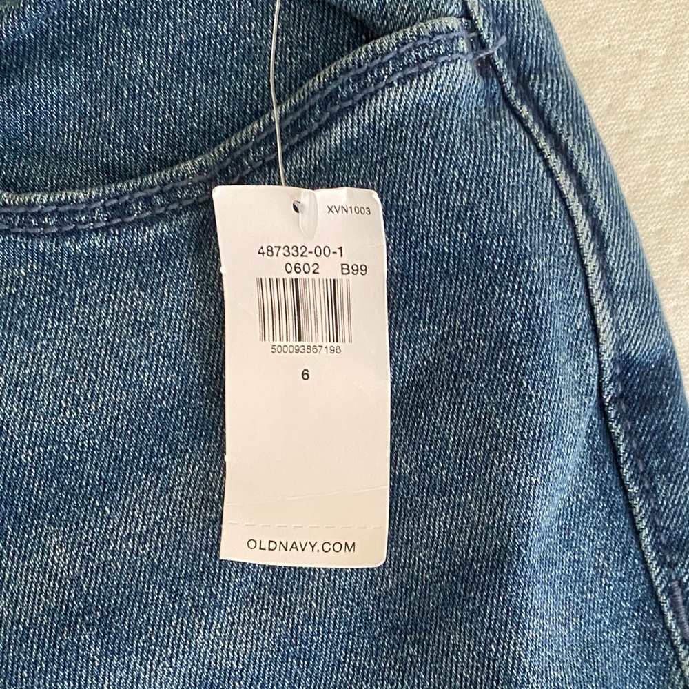 High-waisted Wow Flare Jeans - Picture 4 of 5